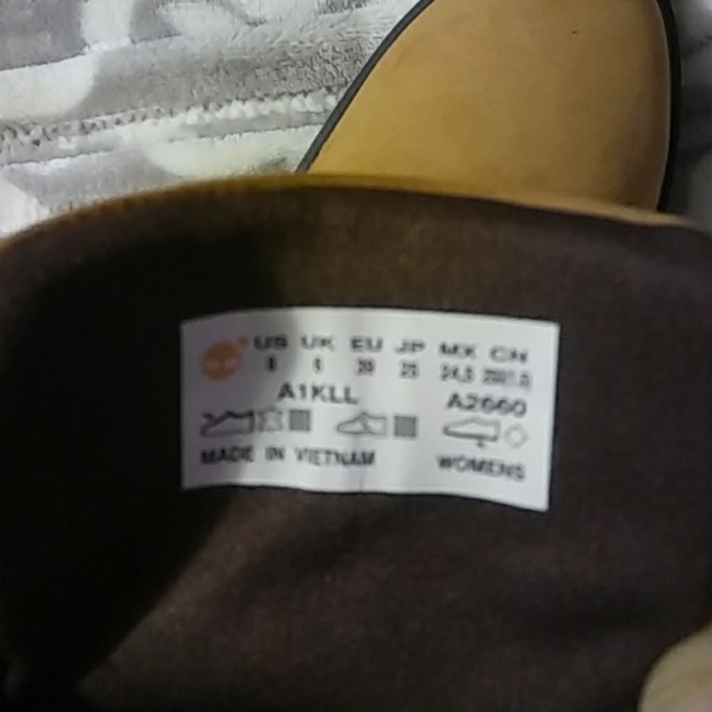 ⭐⭐⭐⭐Womens New Timberland⭐⭐⭐⭐ - Picture 7 of 7